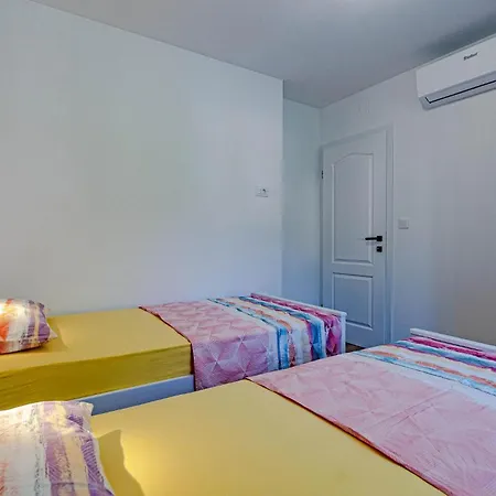 In With Wifi * Trstenik (Dubrovnik-Neretva)